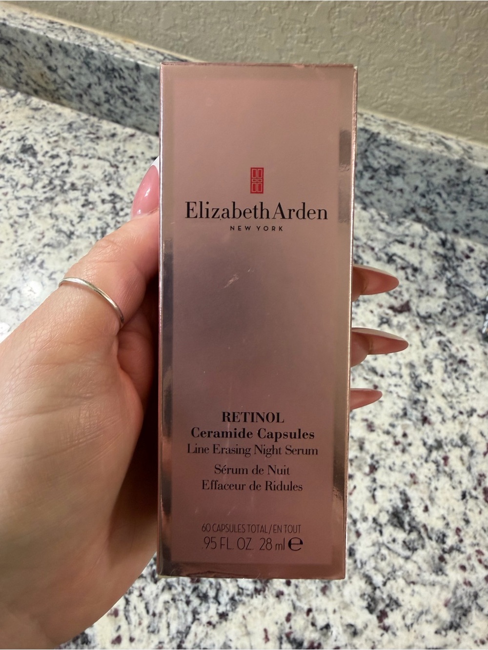 Elizabeth Arden Ceramide Retinol 60 Capsules -